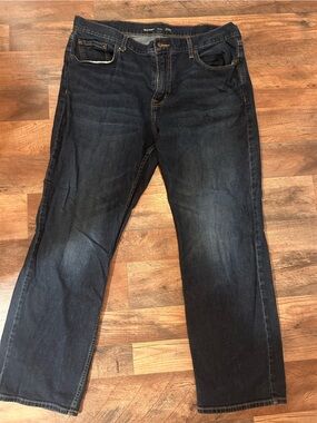 Old Navy Men's Bootcut Jeans in Dark Blue Wash